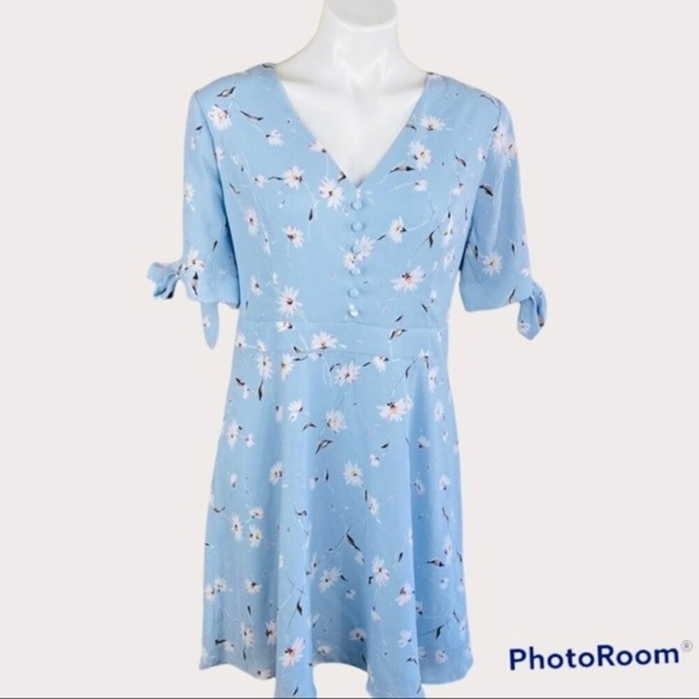 AQUA FIT-AND-FLARE FLORAL PRINT DRESS Size L - Picture 2 of 8